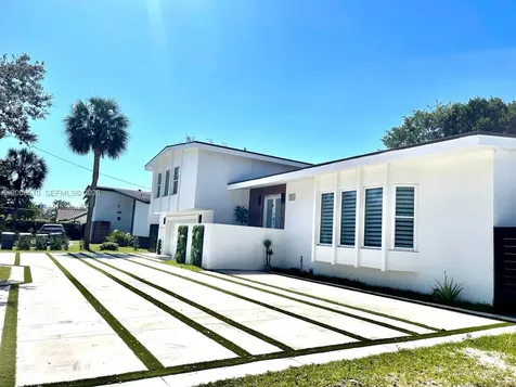19960 Highland Lakes Boulevard Miami FL 33179