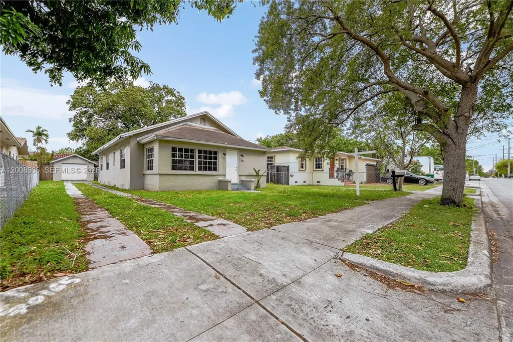 2800 SW 16th Terrace Miami FL 33145