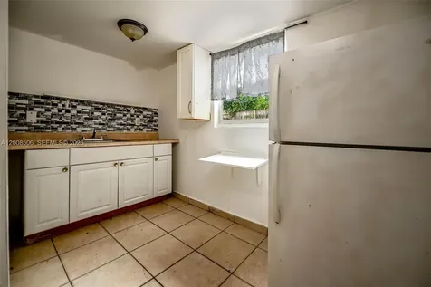 2800 SW 16th Terrace Miami FL 33145