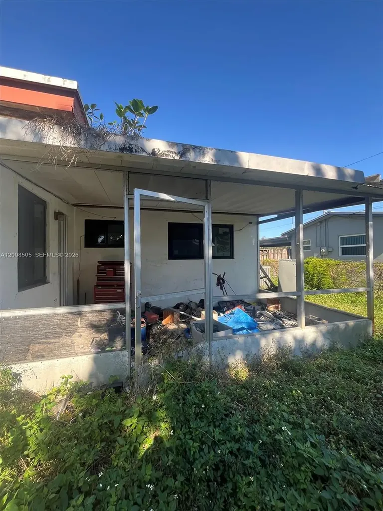 6720 Cody Street Hollywood FL 33024