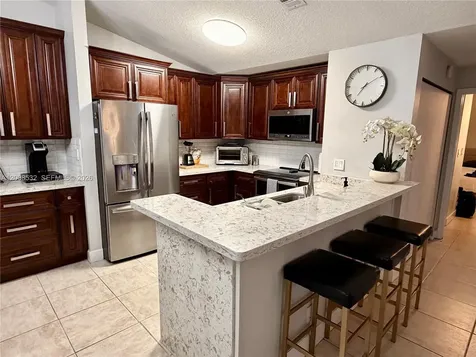 3064 S Oakland Forest Drive Oakland Park FL 33309