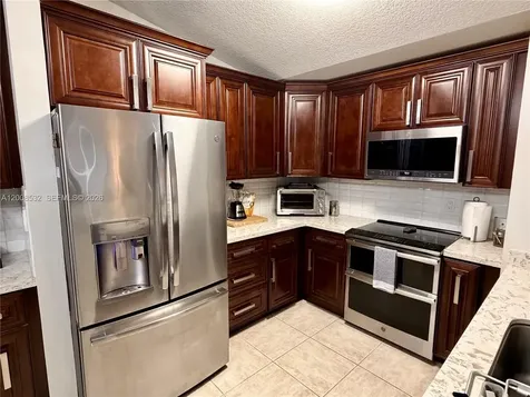 3064 S Oakland Forest Drive Oakland Park FL 33309