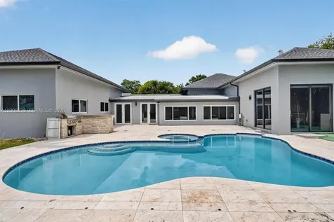 11811 SW 82nd Road Miami FL 33156
