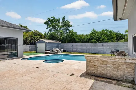 11811 SW 82nd Road Miami FL 33156