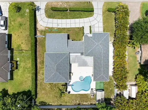 11811 SW 82nd Road Miami FL 33156