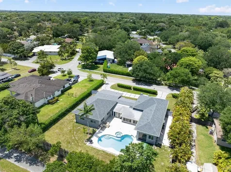 11811 SW 82nd Road Miami FL 33156