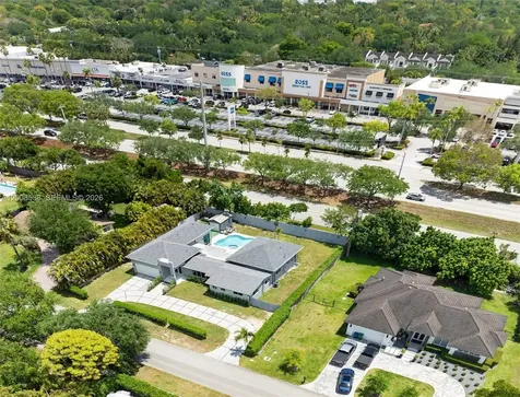 11811 SW 82nd Road Miami FL 33156