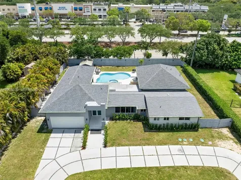 11811 SW 82nd Road Miami FL 33156