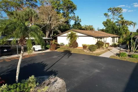 1031 Pine Isle Lane Naples FL 34112