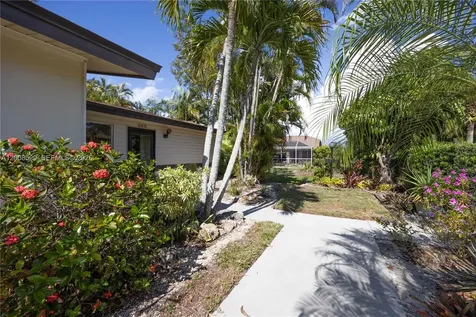 1031 Pine Isle Lane Naples FL 34112
