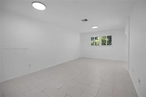 1031 Pine Isle Lane Naples FL 34112