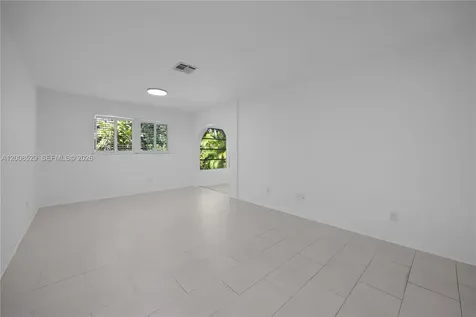 1031 Pine Isle Lane Naples FL 34112