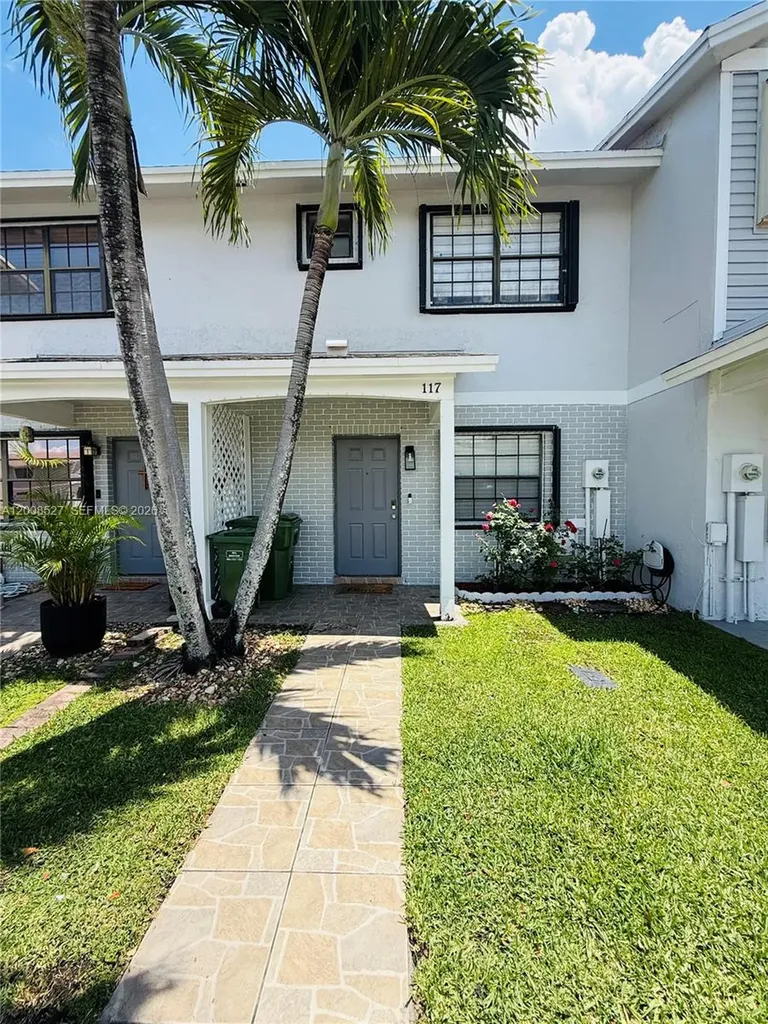 117 NW 106th Avenue Pembroke Pines FL 33026