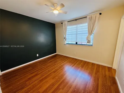 117 NW 106th Avenue Pembroke Pines FL 33026