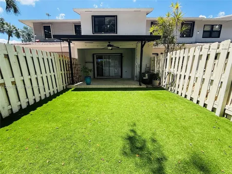 117 NW 106th Avenue Pembroke Pines FL 33026