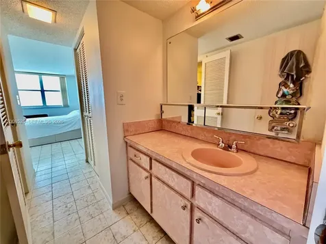 1410 S Ocean Drive Hollywood FL 33019