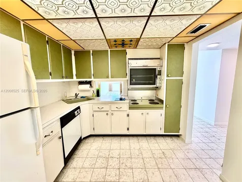1410 S Ocean Drive Hollywood FL 33019