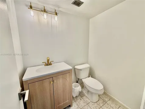 1410 S Ocean Drive Hollywood FL 33019