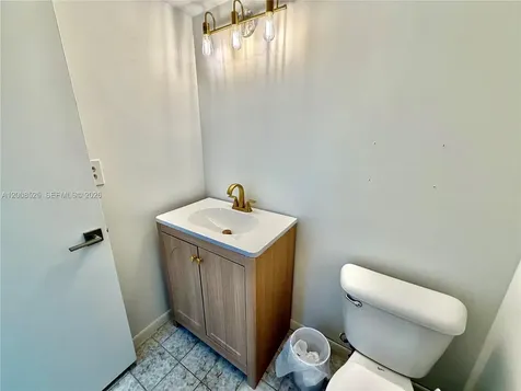 1410 S Ocean Drive Hollywood FL 33019