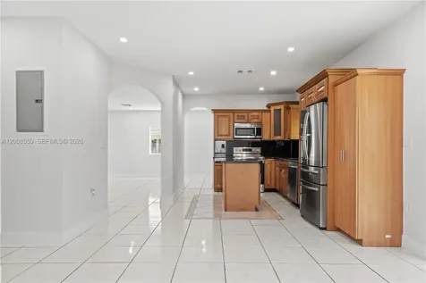 9576 SW 162nd Path Miami FL 33196