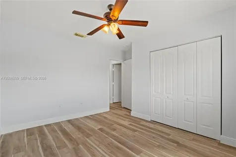 9576 SW 162nd Path Miami FL 33196