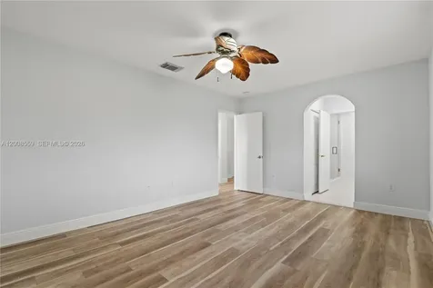 9576 SW 162nd Path Miami FL 33196
