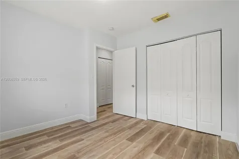9576 SW 162nd Path Miami FL 33196