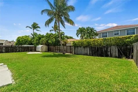 9576 SW 162nd Path Miami FL 33196