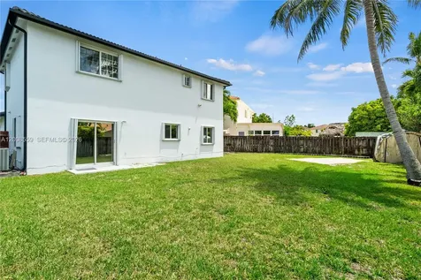 9576 SW 162nd Path Miami FL 33196