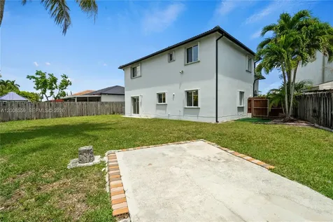 9576 SW 162nd Path Miami FL 33196