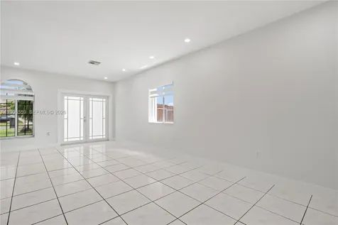 9576 SW 162nd Path Miami FL 33196