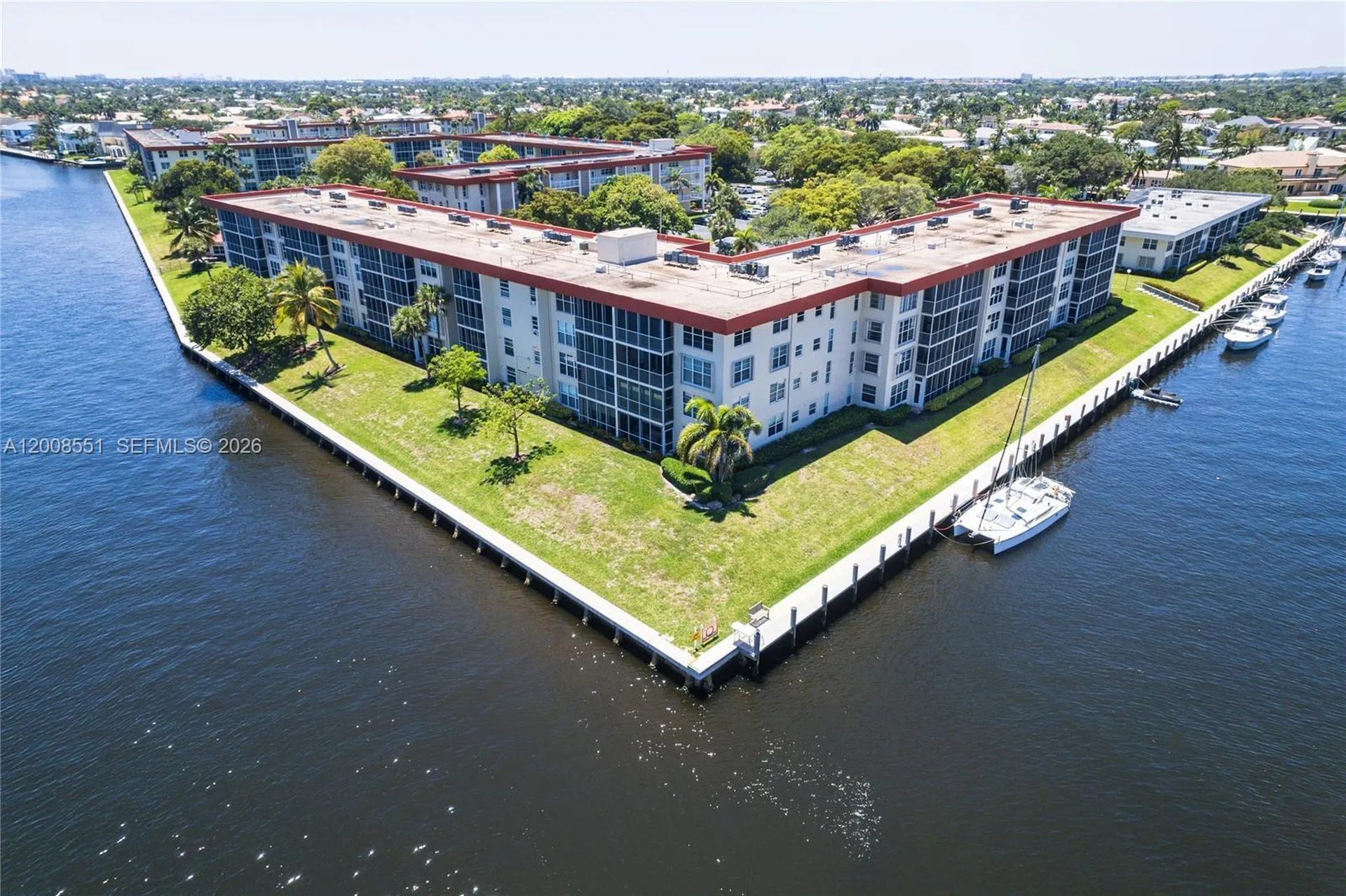 3050 NE 48th Court Lighthouse Point FL 33064