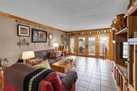 3050 NE 48th Court Lighthouse Point FL 33064