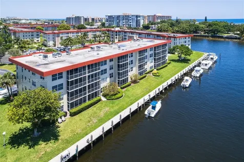 3050 NE 48th Court Lighthouse Point FL 33064