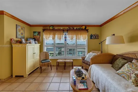 3050 NE 48th Court Lighthouse Point FL 33064