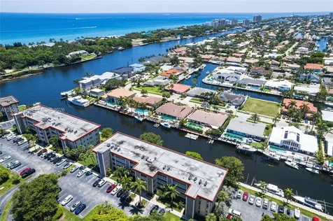 3050 NE 48th Court Lighthouse Point FL 33064