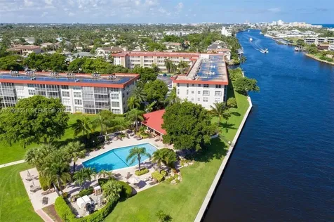 3050 NE 48th Court Lighthouse Point FL 33064