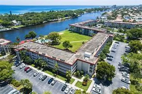 3050 NE 48th Court Lighthouse Point FL 33064