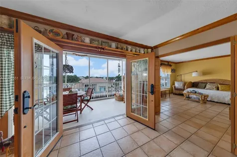 3050 NE 48th Court Lighthouse Point FL 33064