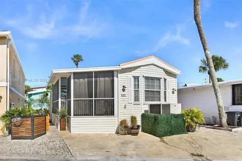 10725 S Ocean Drive #311 Jensen Beach FL 34957