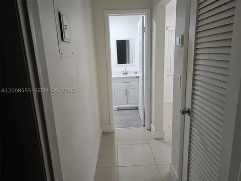 900 Tallwood Avenue Hollywood FL 33021