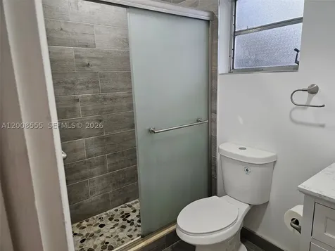 900 Tallwood Avenue Hollywood FL 33021