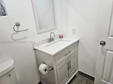 900 Tallwood Avenue Hollywood FL 33021