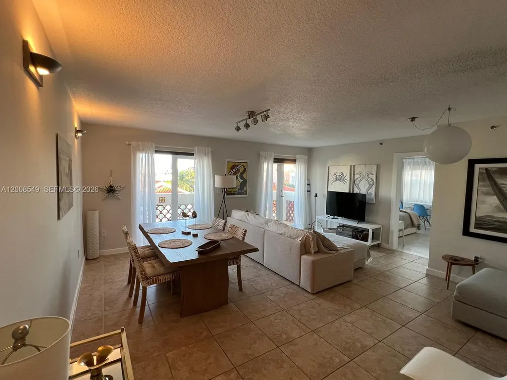 227 Michigan Avenue Miami Beach FL 33139