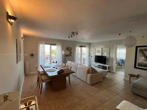 227 Michigan Avenue Miami Beach FL 33139