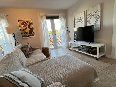 227 Michigan Avenue Miami Beach FL 33139