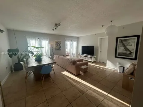 227 Michigan Avenue Miami Beach FL 33139