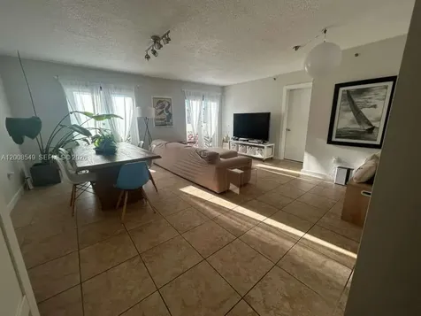 227 Michigan Avenue Miami Beach FL 33139