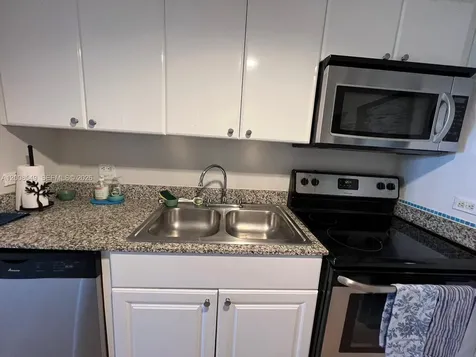 227 Michigan Avenue Miami Beach FL 33139