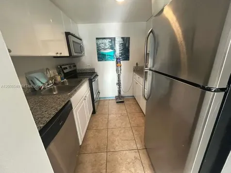227 Michigan Avenue Miami Beach FL 33139